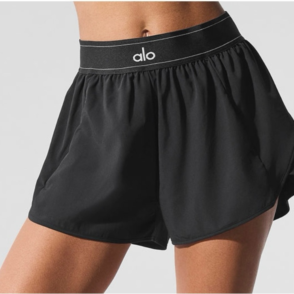 ALO Yoga Women's Black Performance Shorts